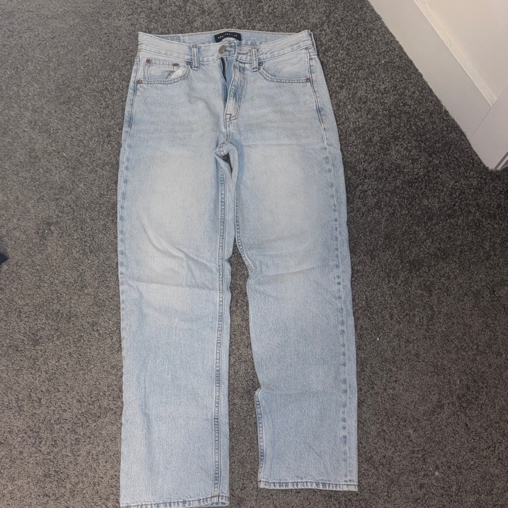 Aeropostale Light Wash High Rise Baggy Jeans